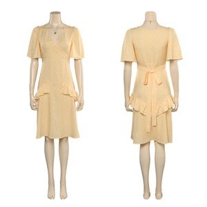 Margot Robbie/Barbie Yellow Flounced Dress